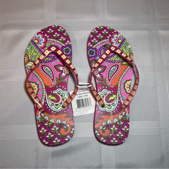 Vera Bradley Paisley Flip Flops - Picture 5 of 6